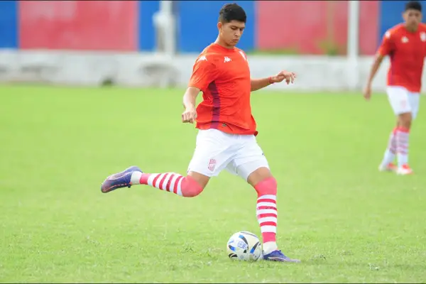 “Mi objetivo siempre es y será servir al club”: Tiago Peñalba y el desafío de un nuevo comienzo en San Martín de Tucumán