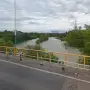 Dramático rescate en el Río Salí: un hombre fue salvado tras arrojarse al cauce desde el puente Las Salinas