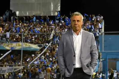 Pusineri volvió al Monumental José Fierro en un duro partido