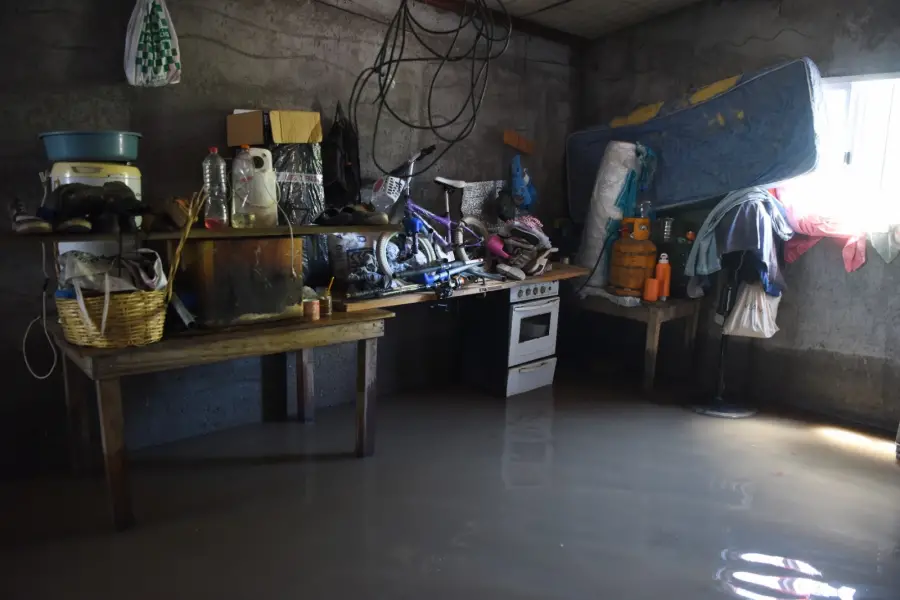 “El triángulo de las Bermudas”: Atahona quedó encerrada por el agua