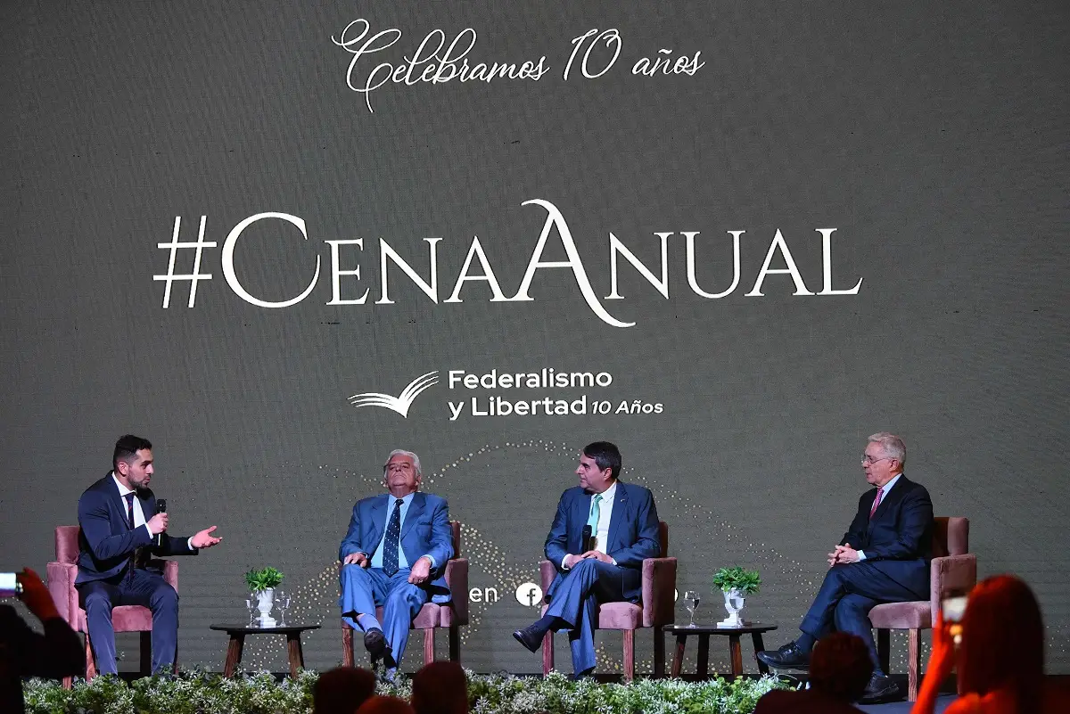 Godoy con los ex presidentes Lacalle, Franco y Uribe