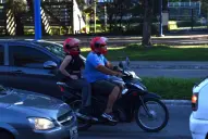 Apps de transporte: pondrían cupos a los autos, no a las motos en la capital tucumana