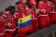 Bajo presión, Caracas abre su modelo petrolero