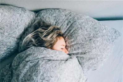 No apagues el aire acondicionado: lo que tenés que hacer si la habitación se puso muy fría