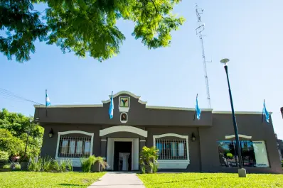 Simón Padrós negó que Yerba Buena tenga 80 cargos jerárquicos y apuntó contra Apud