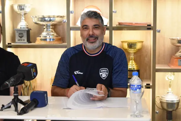 Lucas Victoriano fue presentado como nuevo entrenador de Quimsa