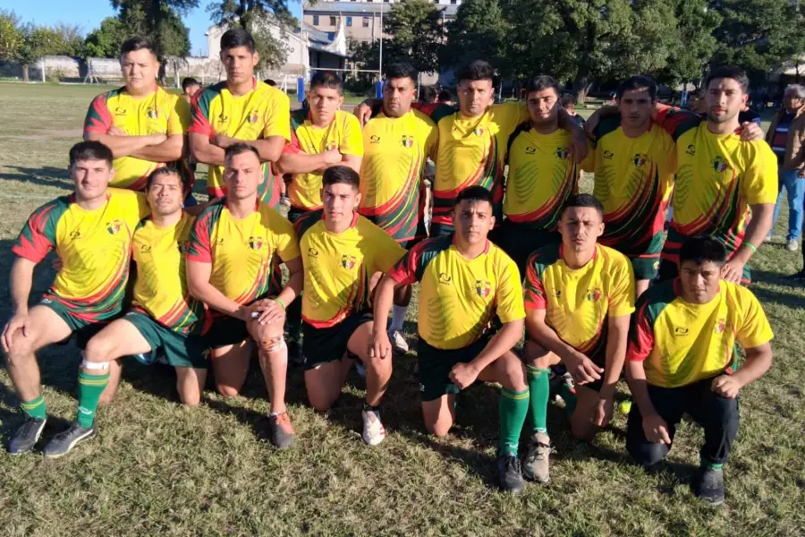 CONJUNTO. El equipo tafinisto se encuentra listo para jugar de igual a igual con cualquier rival.