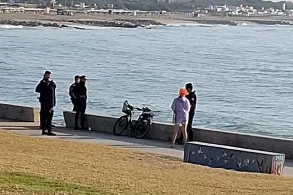Miramar: buscan intensamente a un hombre que abusó de una adolescente de 16 años en la playa