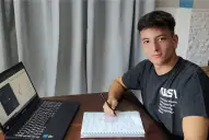 Tiene 20 años, se formó en la escuela pública y consiguió una de las becas más difíciles del mundo