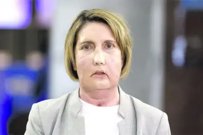 Una operación histórica: de la eutanasia a una nueva cara