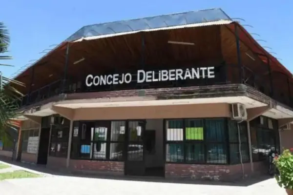 Simón Padrós defendió a Campero y cuestionó a La Libertad Avanza: “No hay nadie más mileísta que él”