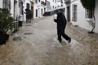 Miles de evacuados por las lluvias en España y Portugal