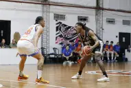 Estudiantes visita a Santa Paula de Gálvez en busca de consolidar su buen momento