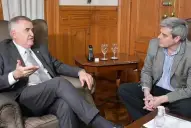 ¿Quién corre con el caballo del comisario?