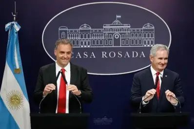 Adorni y Quirno dieron detalles del acuerdo comercial con Estados Unidos y lo definieron como un pacto clave