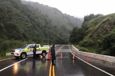 Alerta en la Ruta 307: desprendimientos a la altura del km 26 demoran el paso a los Valles