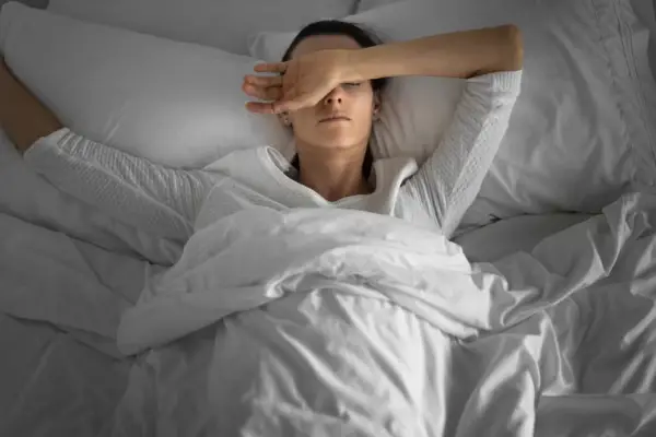 El snack saludable que muchos eligen antes de dormir pero que en realidad podría estar arruinando tu descanso