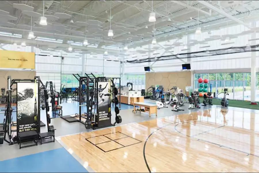 TECNOLOGÍA APLICADA. El gimnasio del predio cuenta con equipamiento de última generación y espacios pensados para el trabajo físico y la recuperación diaria del plantel.