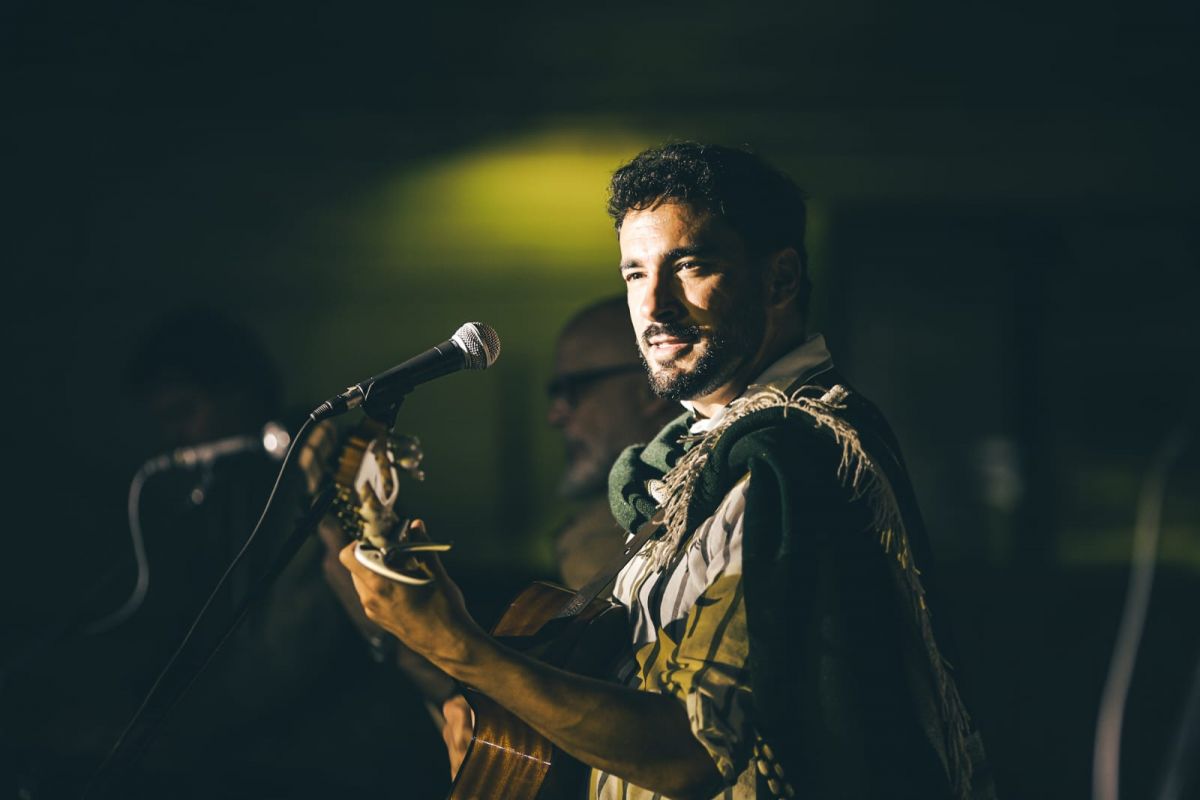 SU OTRA PASIÓN. Lejos de las canchas, Cossio brilla como una de las voces de la emblemática banda 
