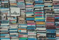 Revelaron que una reconocida empresa de Inteligencia Artificial destruyó millones de libros físicos para entrenar a su chatbot