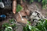 El temporal provocó un derrumbe en el barrio Calpini de Tafí Viejo y hay viviendas en riesgo