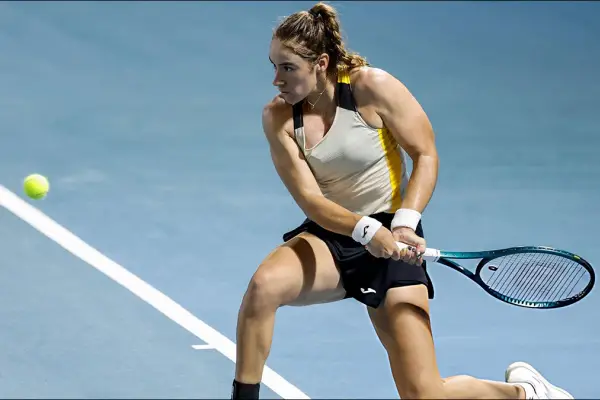 Solana Sierra quedó a las puertas de la clasificación en Doha tras caer contra Alycia Parks