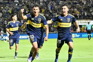 Leonel Flores podría debutar ante Vélez: el joven delantero que se ganó su lugar en Boca