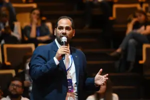 Pablo Haro: “Mientras Chahla camina los barrios, otros caminan timelines”