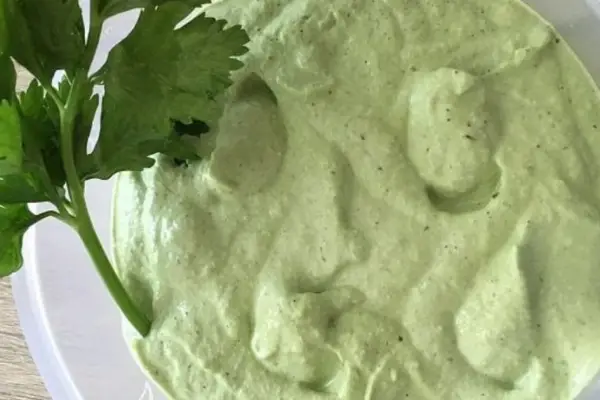 Cómo hacer mayonesa casera de apio: la receta fácil, rápida y súper económica