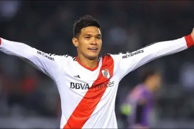 Teo Gutiérrez lanzó un picante mensaje en Instagram para los delanteros de River Plate