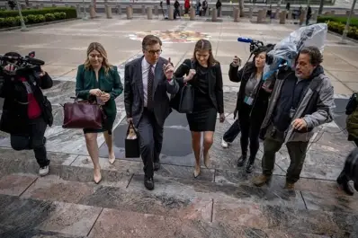 Las pantallas y los niños: el director de Instagram niega la “adicción clínica” a las redes