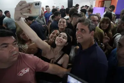 Lisandro Catalán: “Estamos hartos de delegados comunales con 4x4 y escuelas sin vidrios”