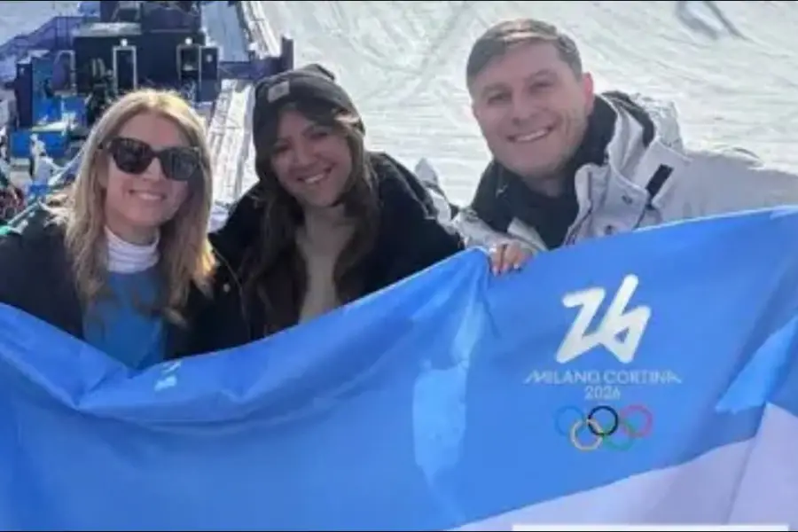 APOYO. “Pupi” Zanetti siguió la prueba desde la tribuna y se sumó a los mensajes de aliento para Tiziano Gravier.