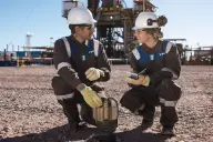 Cómo anotarse a las Becas Fundación YPF y cobrar $450.000 por mes mientras estudiás