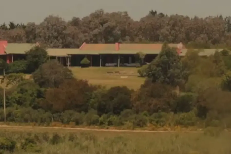 Así está hoy la mansión abandonada de Shakira en Uruguay: lujo frente al mar y signos de deterioro