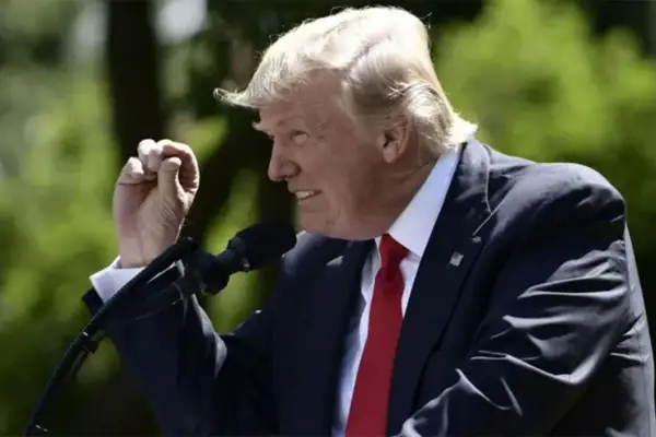 Emisiones de gases: Trump revoca una ley climática clave en Estados Unidos