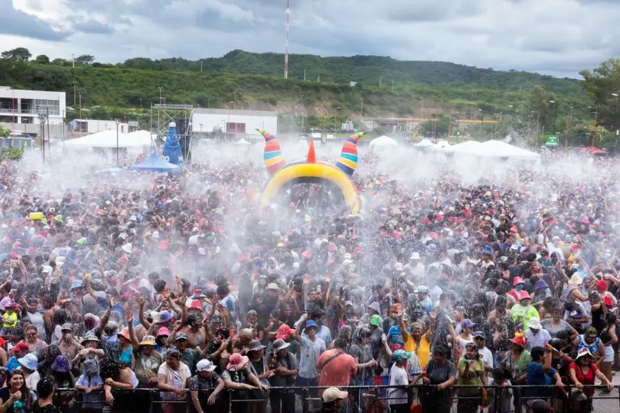 CARNAVAL A PLENO. Los Tekis tienen sus propios rituales carnavaleros.