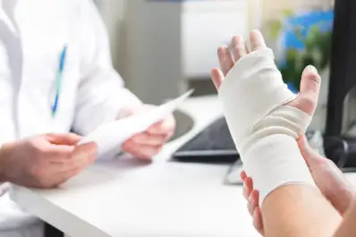 Licencias por enfermedad: el cambio de último momento que complica la reforma laboral en Diputados