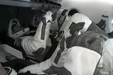 Astronautas llegan a la EEI tras evacuación médica