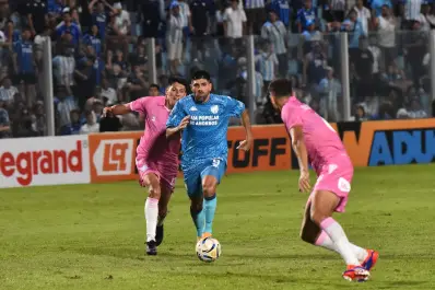 ¿Qué pasó entre Leandro Díaz y un hincha de Atlético en el triunfo ante Estudiantes de Río Cuarto?