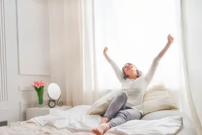 ¿Cuál es la hora precisa para levantarse y tener buen humor, según la ciencia?