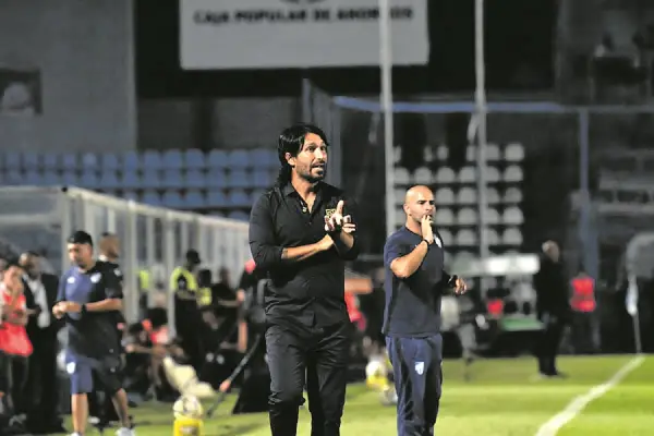“Entraron todos los goles que faltaron en las otras fechas”: Colace destacó la eficacia de Atlético para volver al triunfo