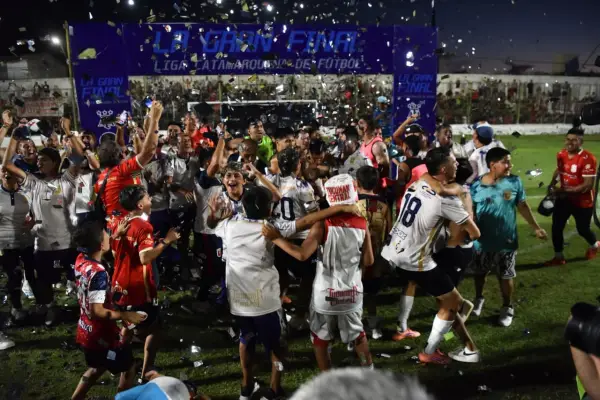 Fe, ruta y resistencia: la historia detrás de la noche épica de Tucumán Central