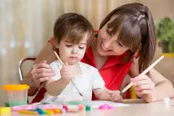 Personal doméstico: cuánto debe cobrar una niñera o un cuidador de adultos mayores en febrero 2026