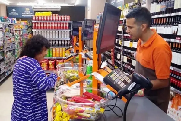 Comercio en crisis: radiografía de una actividad que busca cómo frenar la caída en las ventas