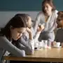 El impacto de la soledad en la salud es tan grave como el tabaquismo, según estudios médicos