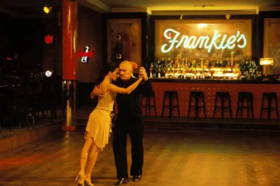“ASSASSINATION TANGO”. Una película atravesada por su pasión.