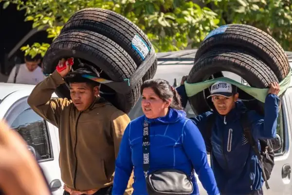 La importación también frenó el contrabando de cubiertas en el NOA