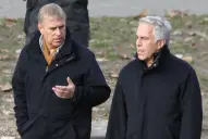 ¿Por qué el Príncipe Andrés perdió sus títulos? El oscuro acuerdo que lo borró de la Familia Real