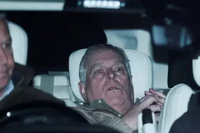 Liberaron al ex príncipe Andrés tras ser detenido por una causa vinculada a Jeffrey Epstein